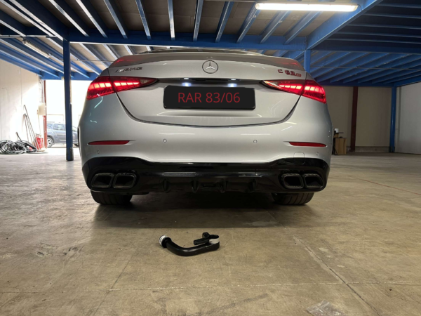 Pose d'attelage Amovible Mercedes Classe C63S – Image 3
