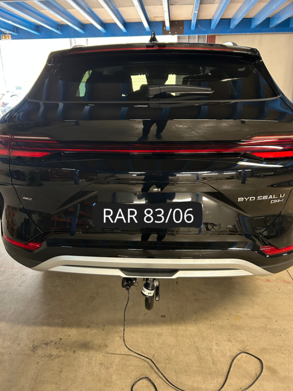 Attelage sur BYD Seal U par RAR 83/06 à Fréjus – Image 2