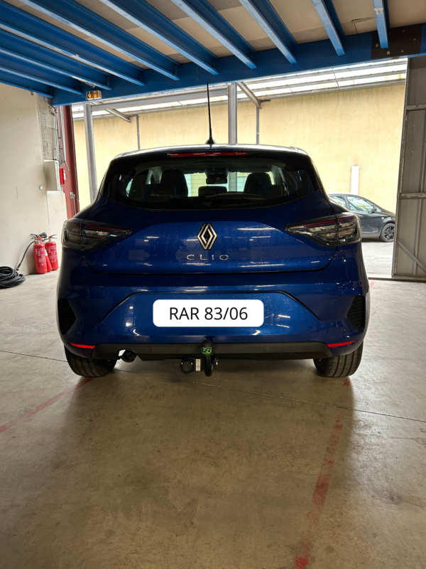 Pose d’attelage sur Renault Clio à Fréjus 