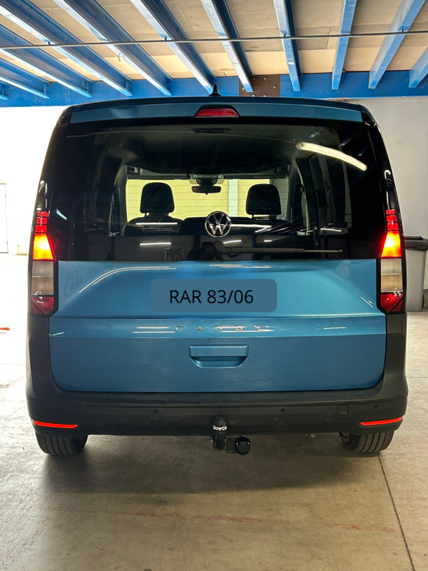 Pose d’attelage sur Volkswagen Caddy familial – Prêt pour les départs en famille