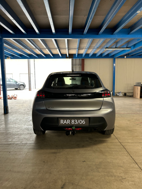 Pose d’attelage sur Peugeot 208 – Pratique, discret et 100% adapté