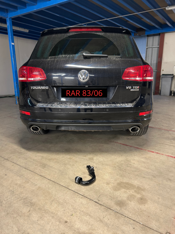 Pose d’un attelage amovible sans outil sur Volkswagen Touareg – Élégance & performance - Image 2