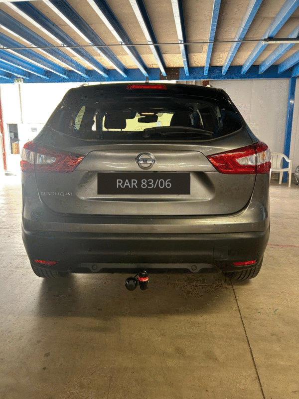 Fourniture et pose d’attelage sur Nissan Qashqai à Fréjus – Remorque Attelage Riviera 83/06