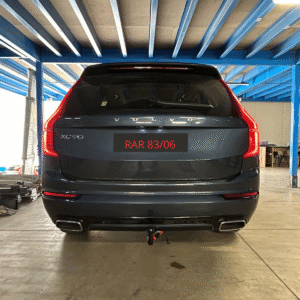 Pose d’attelage Volvo XC90 à Fréjus : savoir-faire premium et prix maîtrisés